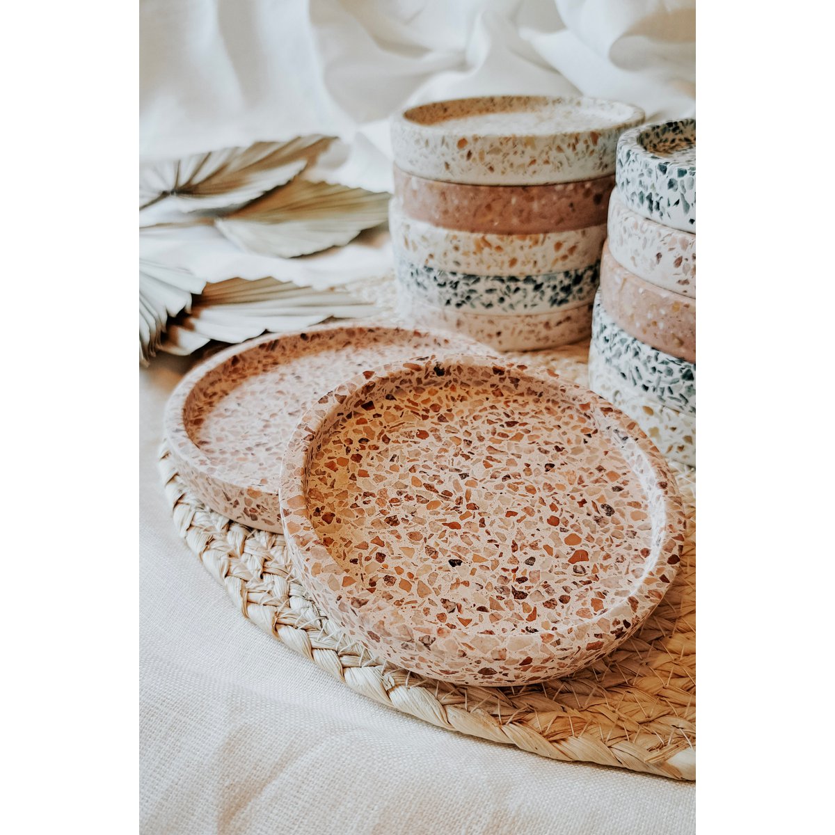 Round Tray - Roma Collection
