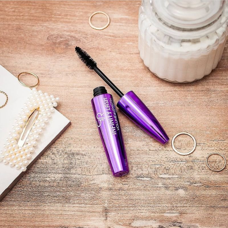 Infinity Lash Mascara Display