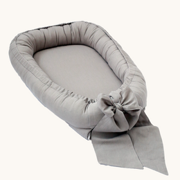 Leinen-Babynest mit Schleife (7 Farben)