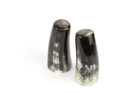 Large salt and pepper shaker in marbled blond and black horn