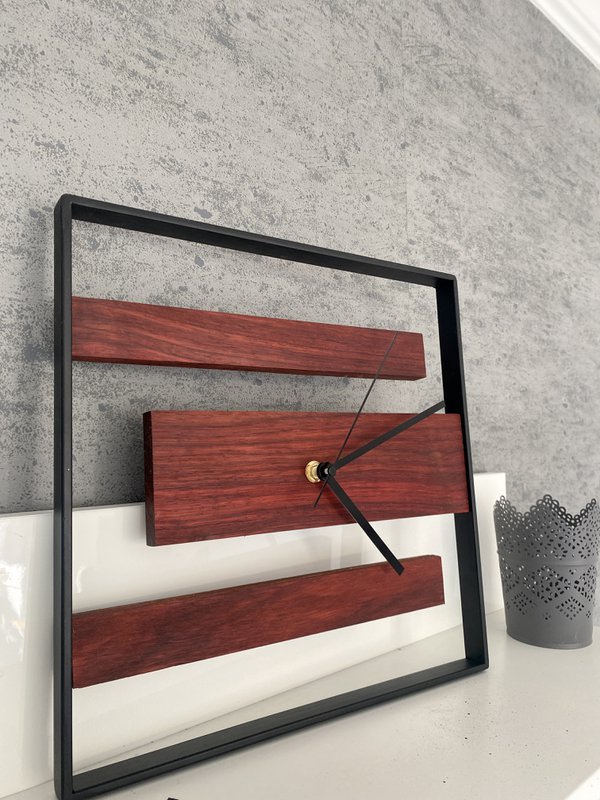 Moderne vægur ædle træ Padauk
