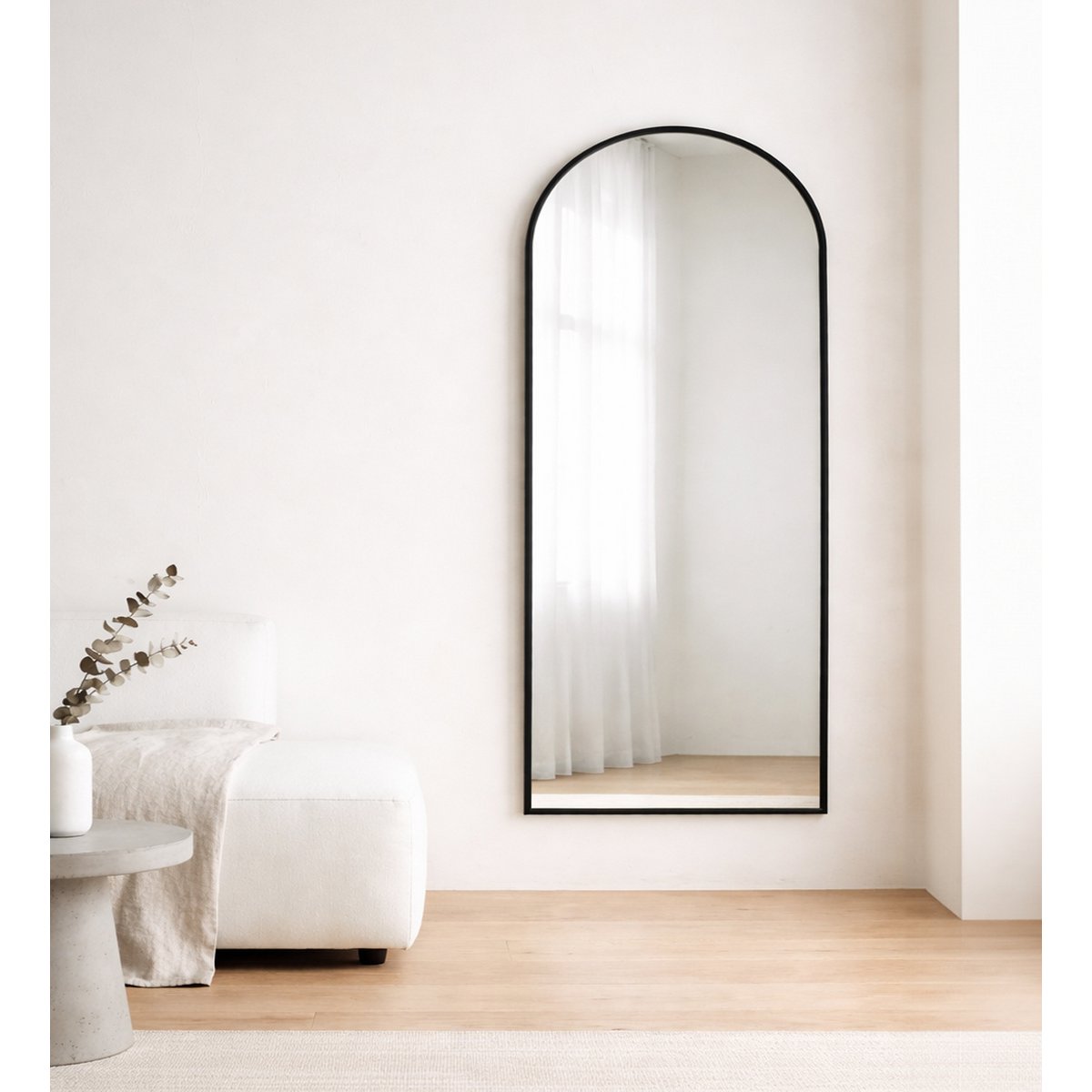 Bogenspiegel 75x180 cm – Großer schwarzer Bogenspiegel mit Ständer