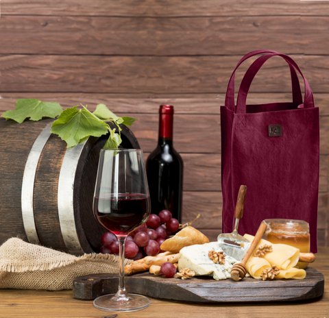K0017XB | Double Bottle Holder Bag in Canvas/ Genuine Full Grain Leather, flywheel. Bordeaux/Dark Brown colour. Capacity: 2 bottles. Dimensions: 22 x 37 x 10 cm. Packaging: Polybag