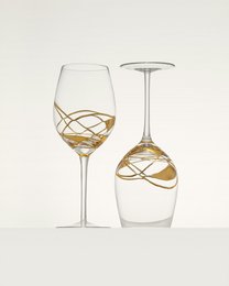 Große Weingläser Gold