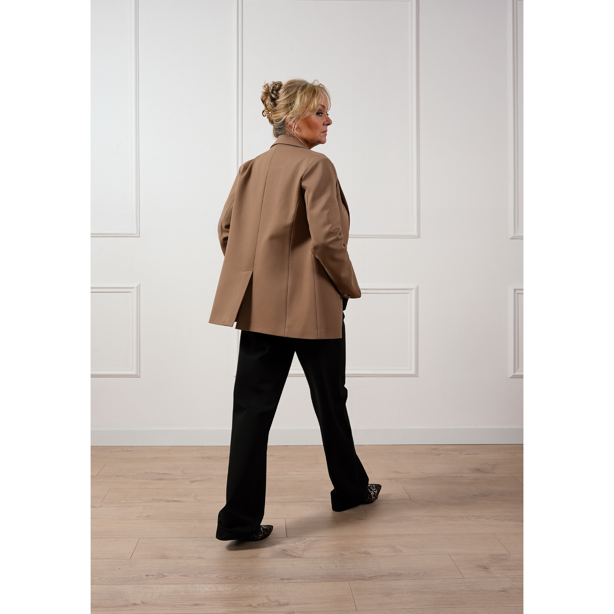 The Essential Blazer – Camel