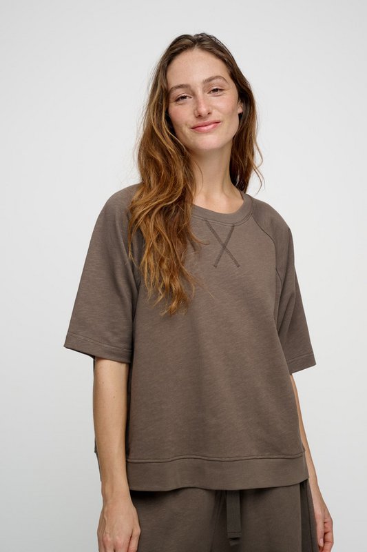 aura tee