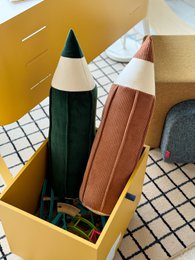 Crayon velvet pillow “Green"