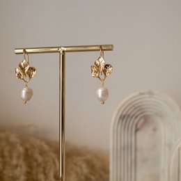 DAISY – Orecchini con Perle di Fiume Placcati Oro 18k