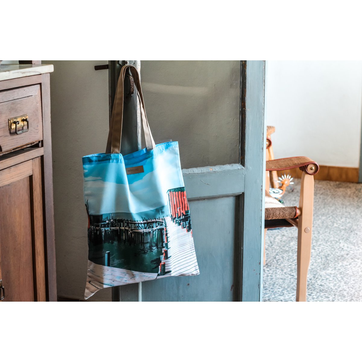 CAIS TOTE BAG