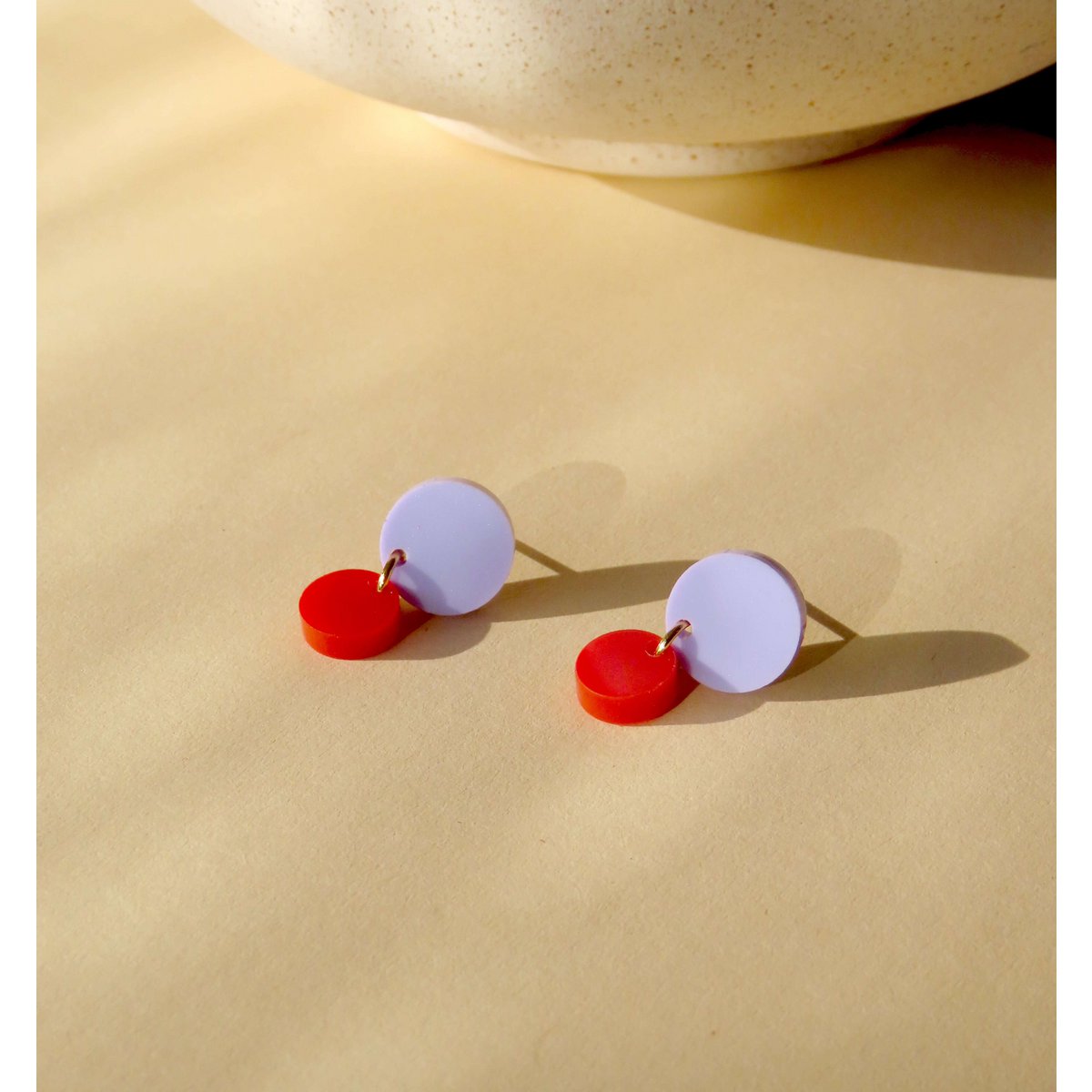 Big Dotty acrylic earrings in lilac red