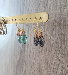 Pendientes bañados en oro de 18 quilates con gotas de cristal "Black Silver Night"