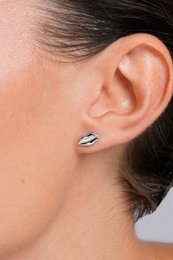 Silver lips earrings