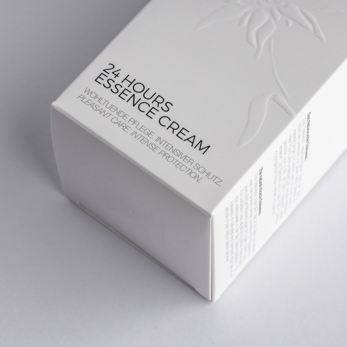 24HOURS ESSENCE CREAM