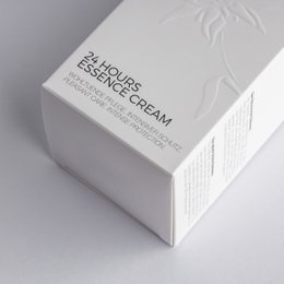 CREMA ALL'ESSENZA 24 ORE