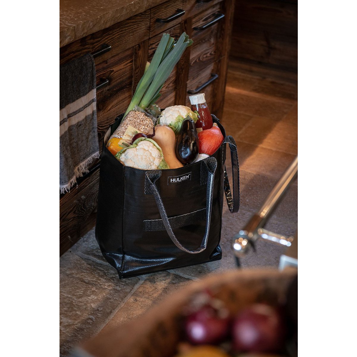 Hulkenbag Medium schwarz mit gebauter Abdeckung