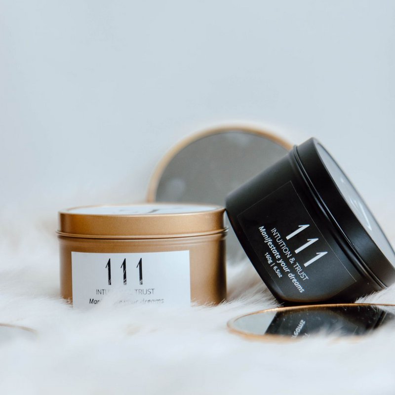 Black manifest candle 111