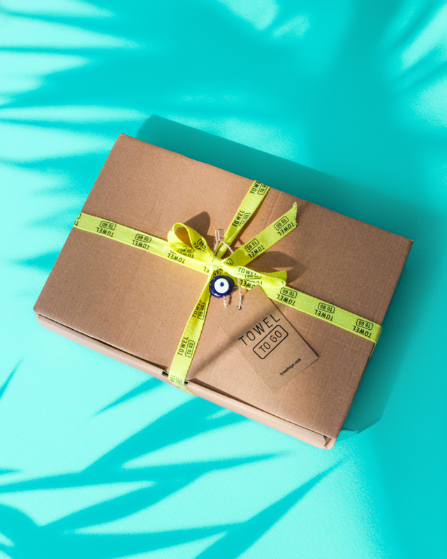 TOWEL TO GO NEON XXL Recycled Cotton Beach Towel 200x200 cm | Quick Dry | Green / Blue | with Gift Box