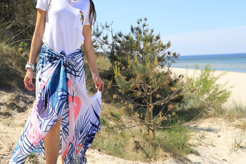 Viscose Pareo med flamingo -mønster i flerfarvet