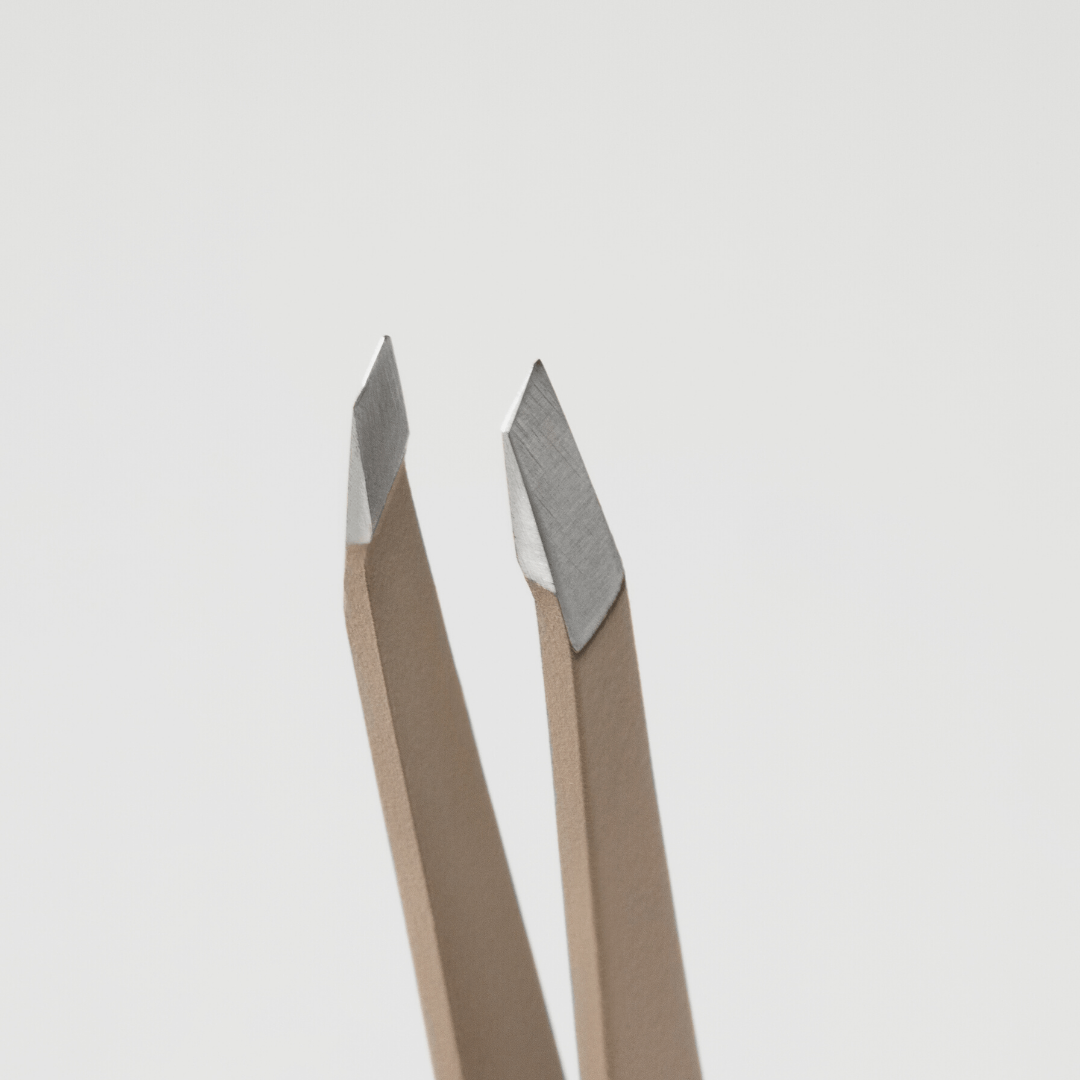 Tweezers - oblique