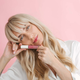 Uoga Uoga - Brillo de Labios Natural Neonberry - 5 ml