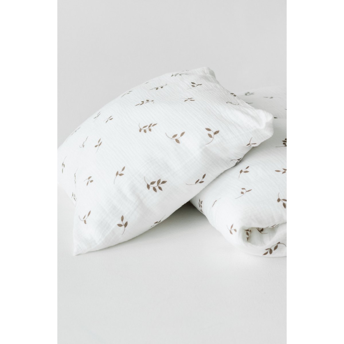 TISU baby duvet cover & pillowcase, Cream Leaves