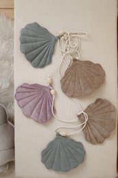 Guirlande Velours « Menthe Grise » avec Coquillages
