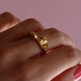 Bennett - Liquid Gold Ring