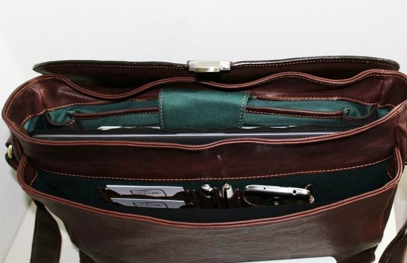 Borsa in pelle 41 cm di lunghezza x 30 cm di altezza