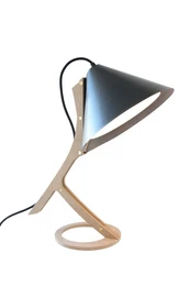 SILENCE Tischlampe aus Upcycling-Leder