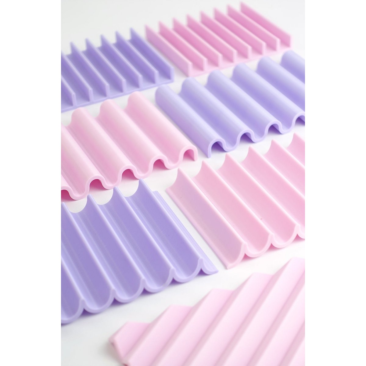 Soap dish made from recycled PET pink hibiscus onda