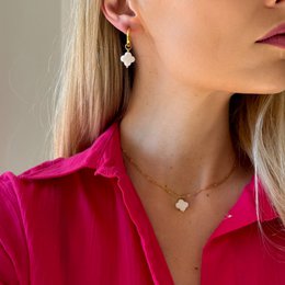 Clover Bloom - Gold Mother of Pearl Firkløver halskæde