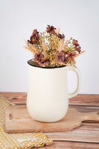 Enamel jug milk 2,5 L Isabelle Rose