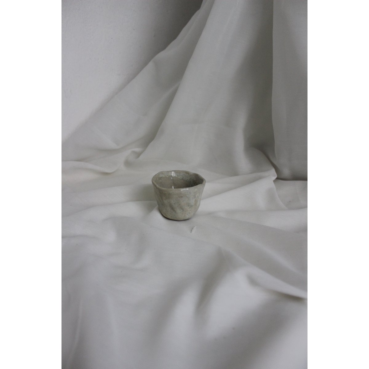 Perłowe ręcznie robione kubki ceramiczne