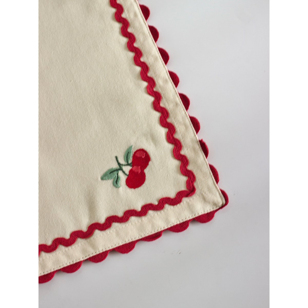 Tovagliette ricamate Cherry Crush - Set di 6