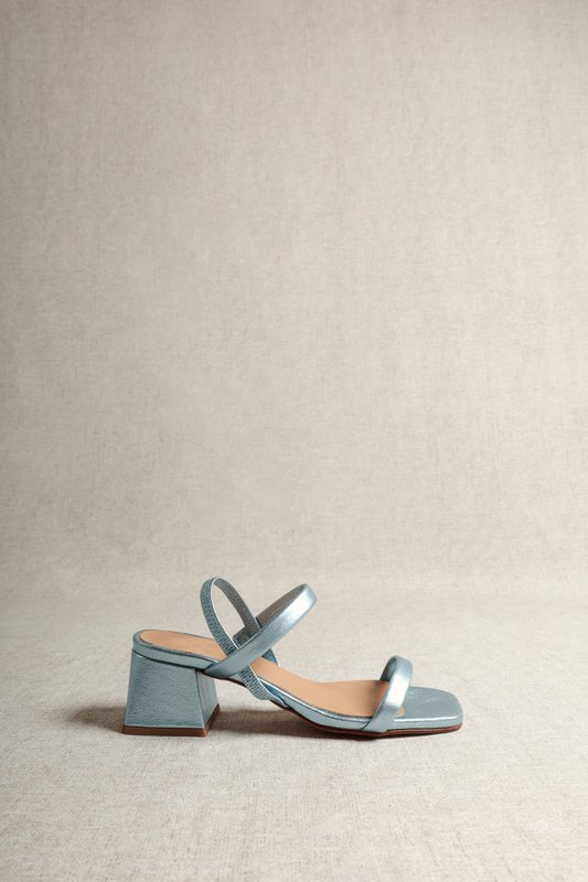 POPPY METAL BLUE – Riemchensandale mit Absatz