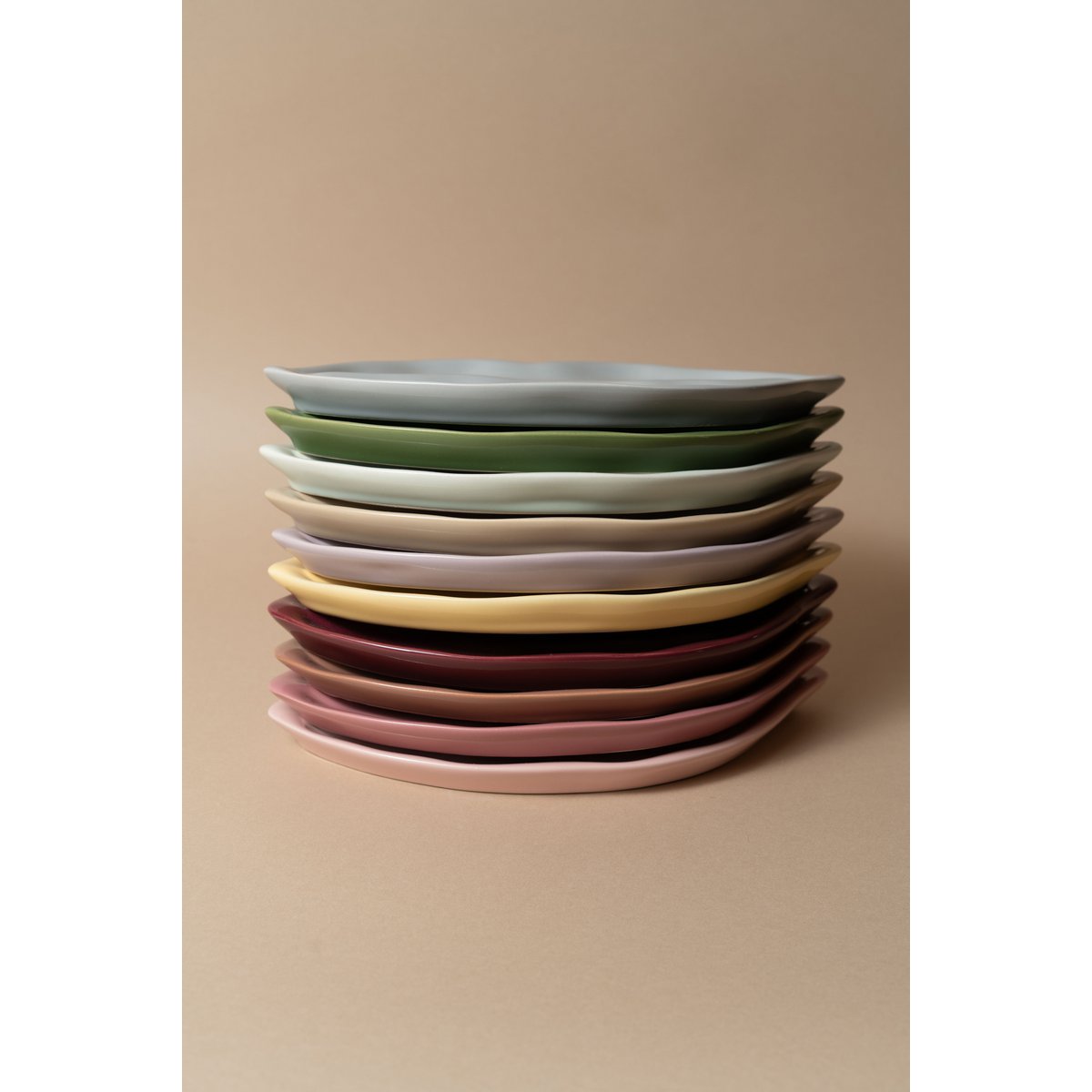 Sisi plate, lips lilac
