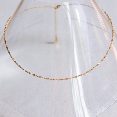 Stainless steel small twisted necklace – gold