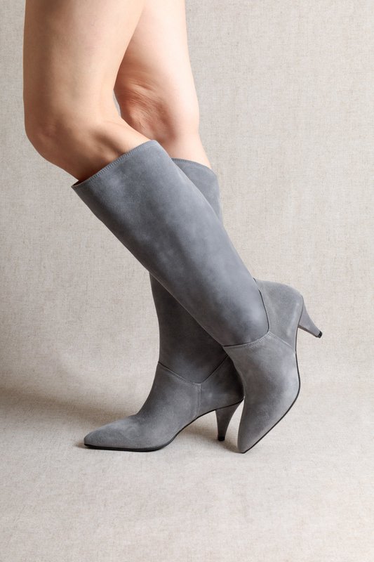 ALICE GREY – Slouchy suède halfhoge laarzen
