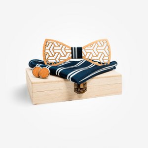 Fliege-Box aus Holz – Blaue Kamelie