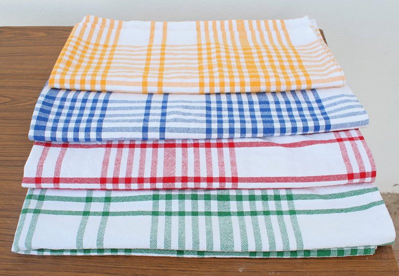 Large 150/200cm Traditional Portuguese Square Tablecloth