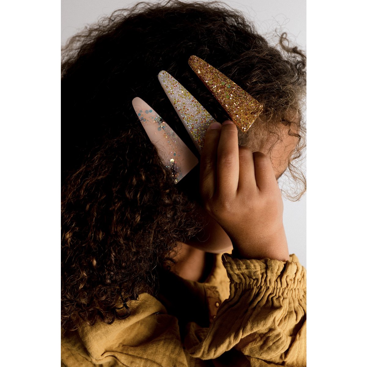 ⋒ Central de pelo de resina triangular ⋒
