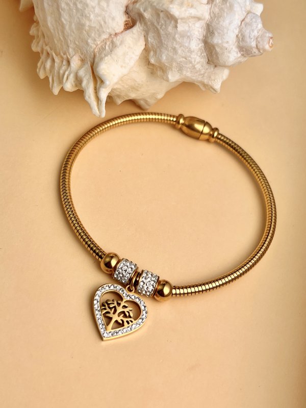 Pulsera bancaria con encantos de corazón