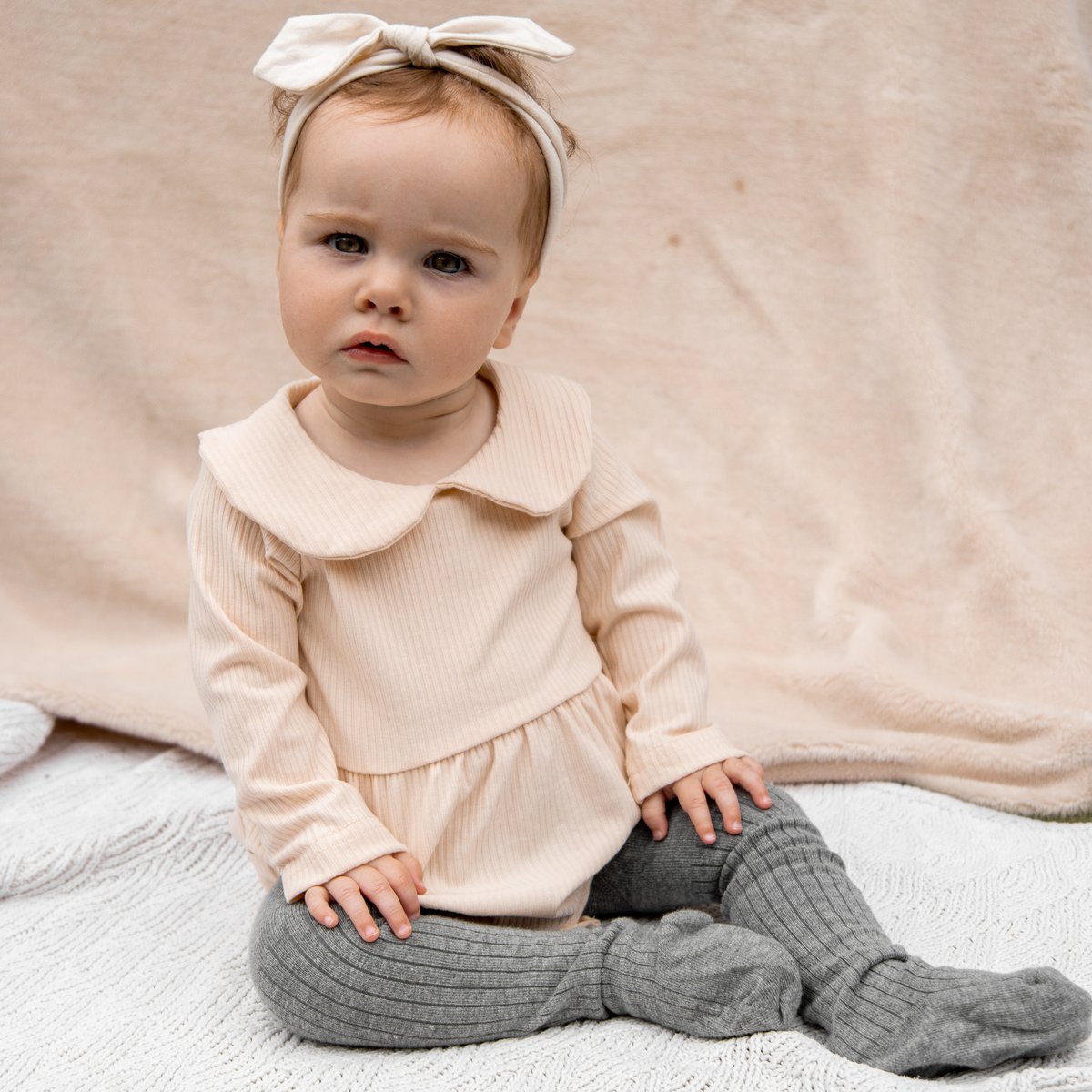 Olivia Strampler - Beige