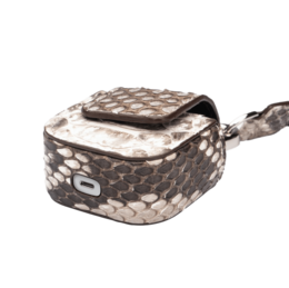 FUNDA AIRPODS PYTHON NATURAL CON MOSQUETÓN