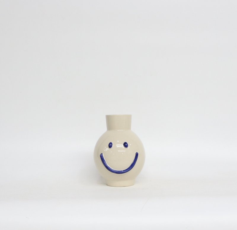 Pottery vase smiley blue