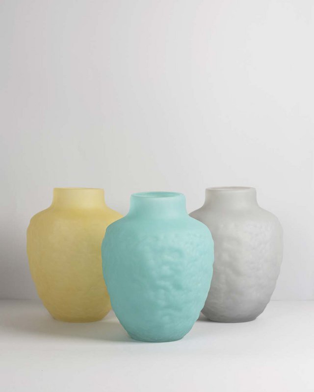 Kleine pastellfarbene Amphorenvase