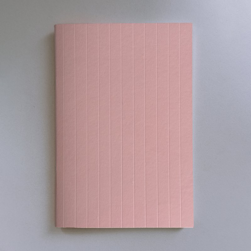 Risographie Notizbuch – Grid Powdered Pink (13 x 19 cm)