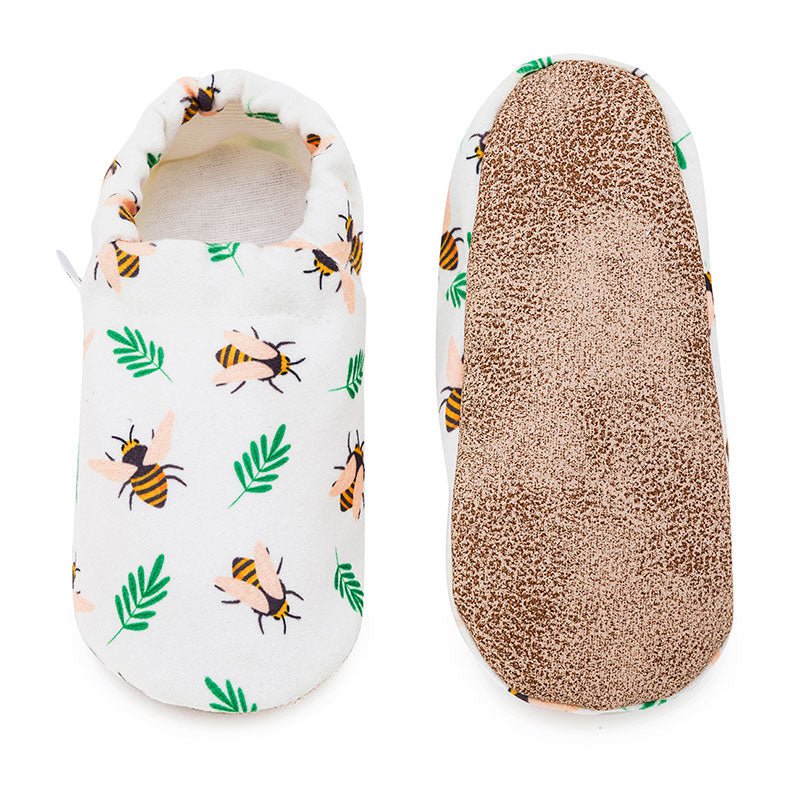 Baby Shoes - Flying Bees
