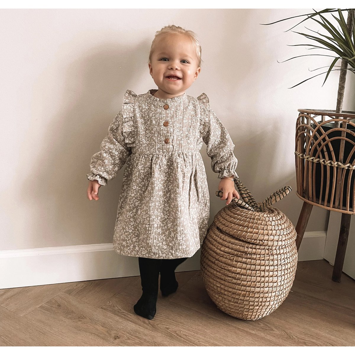 Dress ruffle ruffle