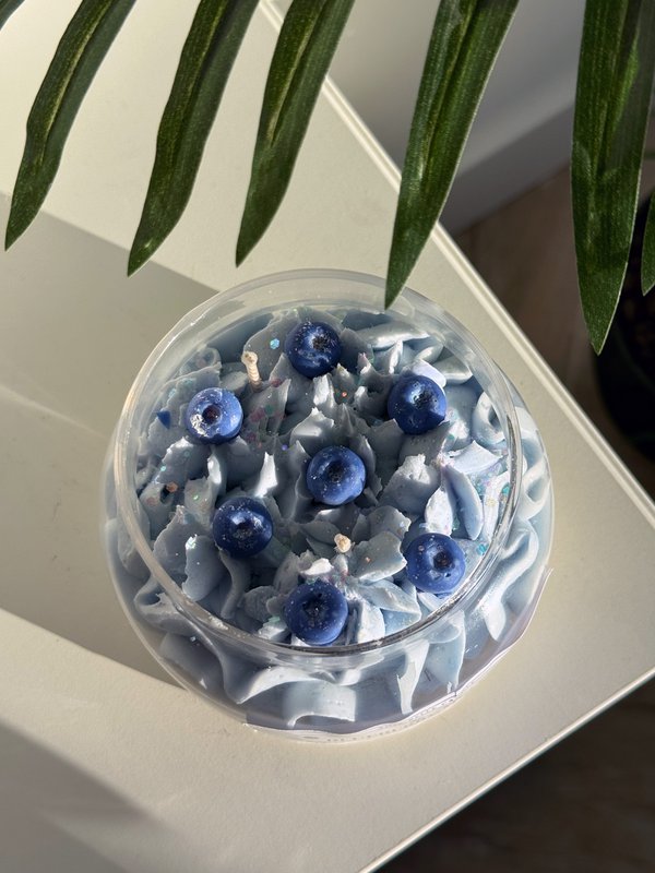 Blueberry Muffin candle